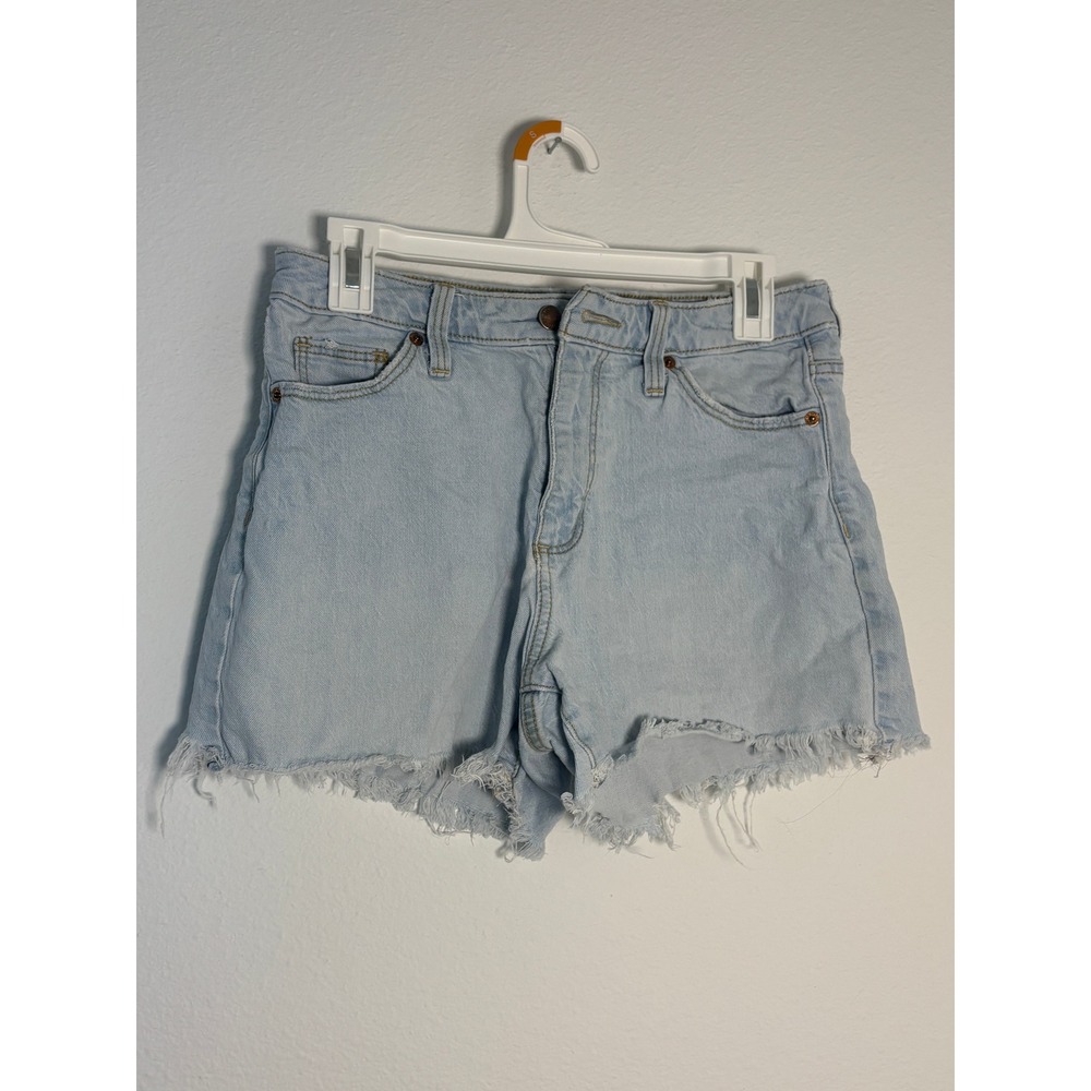Universal Thread Vintage Midi Denim Shorts Light Wash Frayed Hem Womens 6/28R‎
